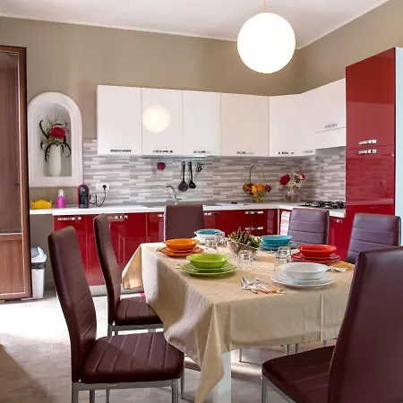 With 3 Bedrooms In With Wifi *